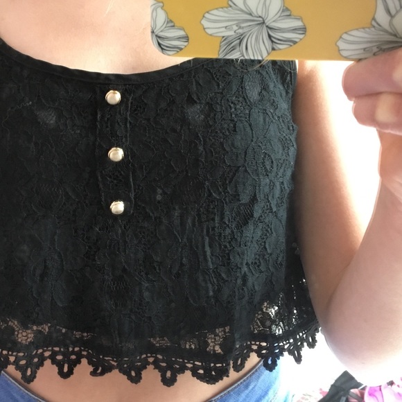Lace crop top - Picture 4 of 5